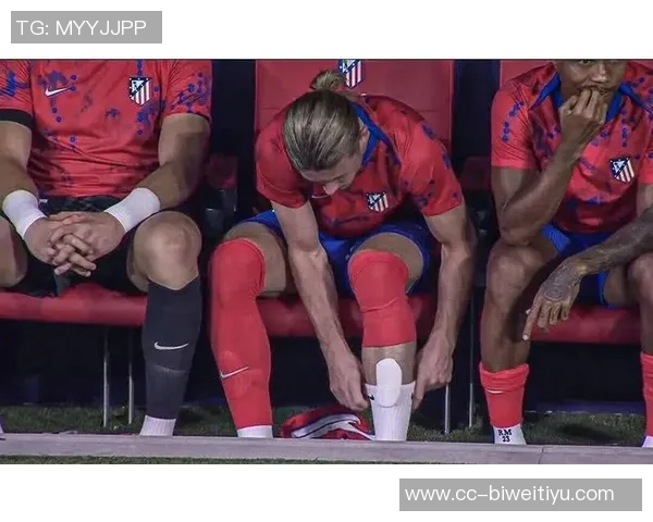 曼联形势向好冬窗不再急迫莱昂外租或成新选择